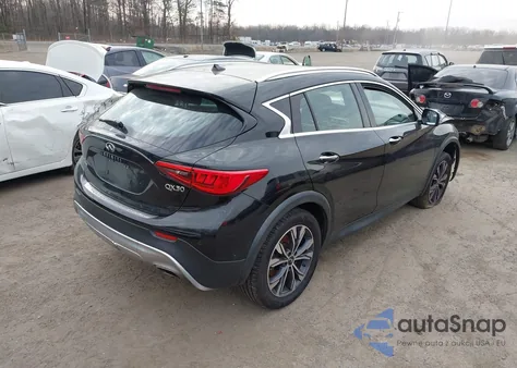 2017 Infiniti Qx30 Premium z USA, uszkodzony, nr VIN SJKCH5CR1HA035355